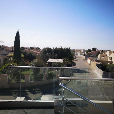 Appartement Au Dessus De La Maison Du Saunier Salin-de-Giraud Exterior photo