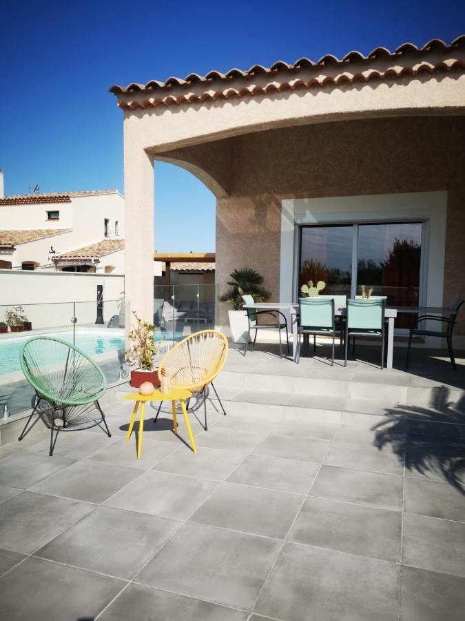Appartement Au Dessus De La Maison Du Saunier Salin-de-Giraud Exterior photo